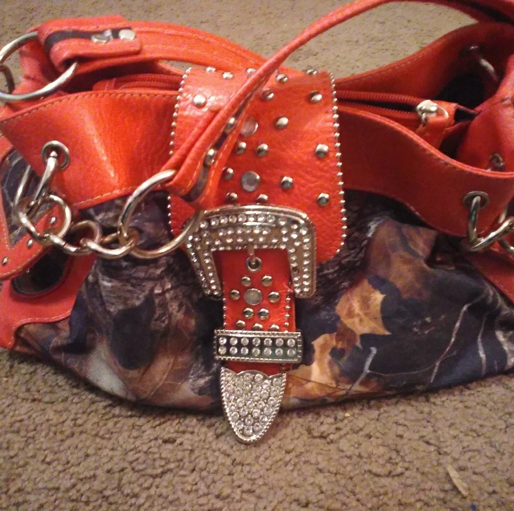 Camo purse